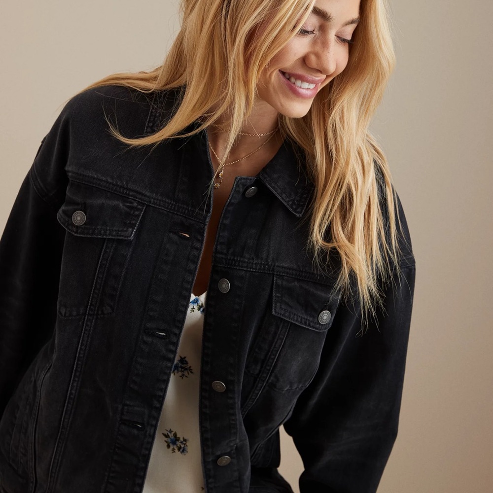 American Eagle Oversized Black Denim Boyfriend Jacket